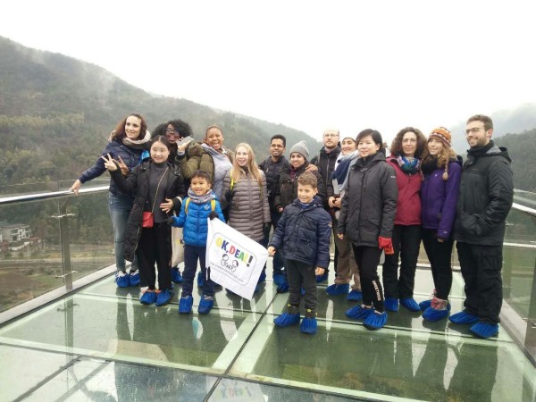 江南大冰洞-狮子岩景区春节期间成为外宾旅游热点！